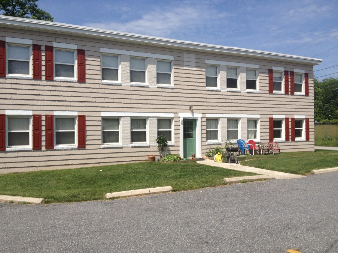 105 Egges Ln, Catonsville, MD 21228 Apartments in Catonsville, MD