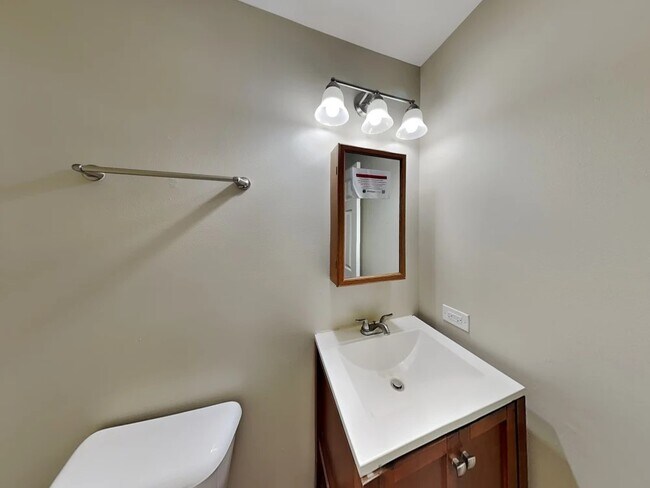 Foto del edificio - 6707 Rosebud Ave