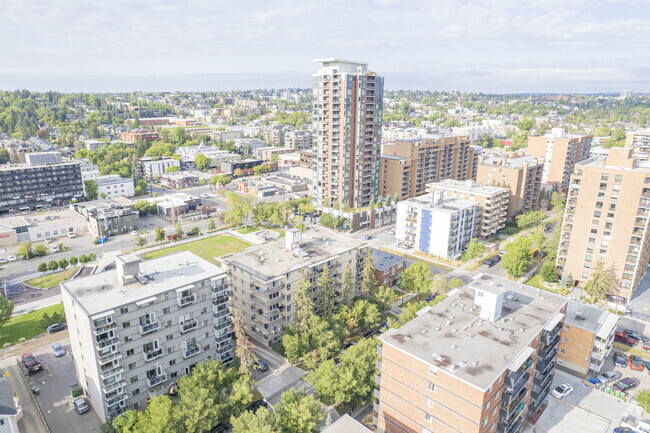 Aerial Photo - Mainstreet Beltline Apartments