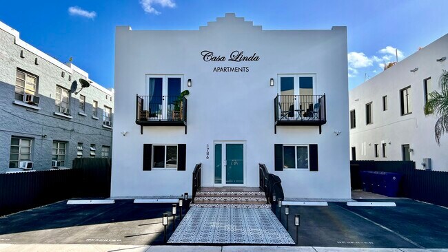 Building Photo - 1786 SW 9th St