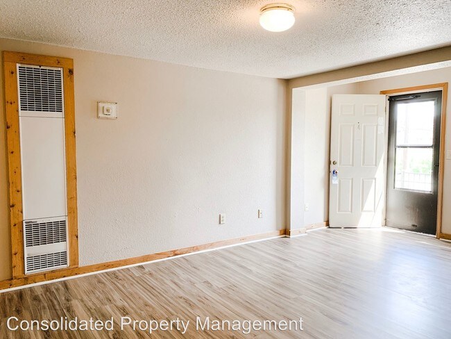 Building Photo - 2 br, 1 bath Apartment - 99 E Wood Street