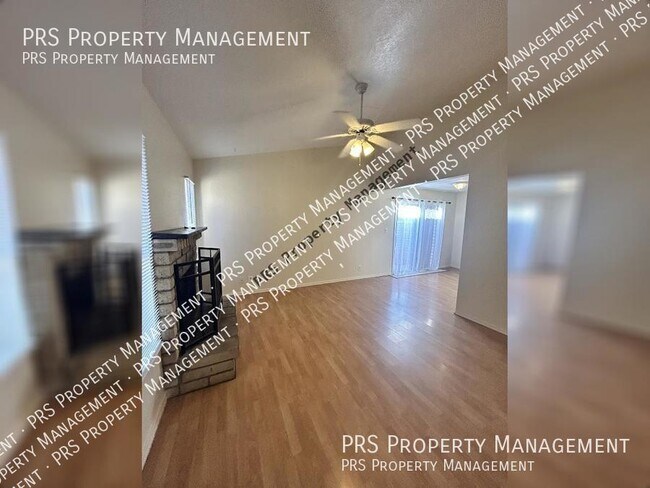 Foto del edificio - Patio Home in Tempe Now Showing!!