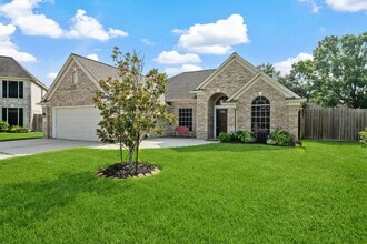 Building Photo - 10323 Otter Cir