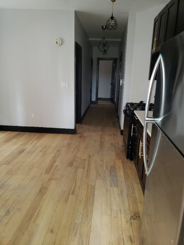 Building Photo - 386 Amboy St