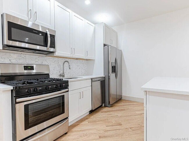 Foto del edificio - 282 E 38th St