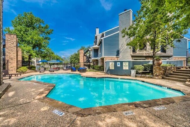 Foto del edificio - 930 W Interstate 30