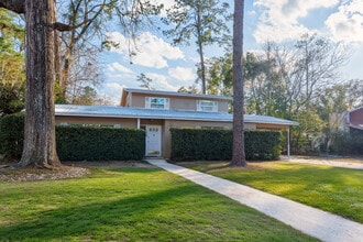 Building Photo - 3515 NW 8th Ave