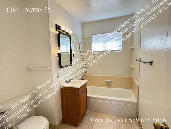 Building Photo - 1364 Lowery St