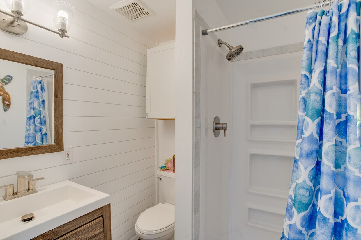 Foto principal - 203A 62nd St