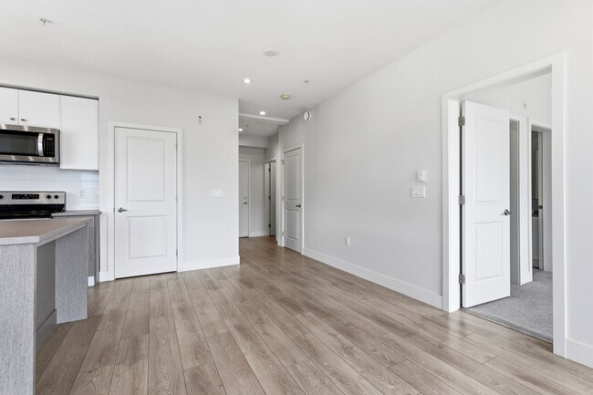 Photo du bâtiment - 1516-1516 McCallum Rd