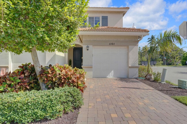 Building Photo - 1101 Vermilion Dr