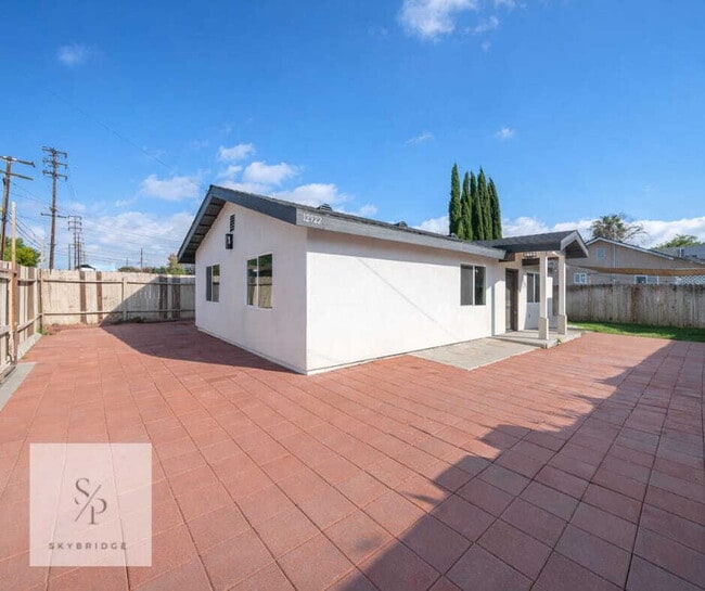 Foto del edificio - "Charming 3-Bed, 2-Bath Retreat in Chino – Your Cozy 980 Sq Ft Sanctuary Awaits! (ADU in Back)"