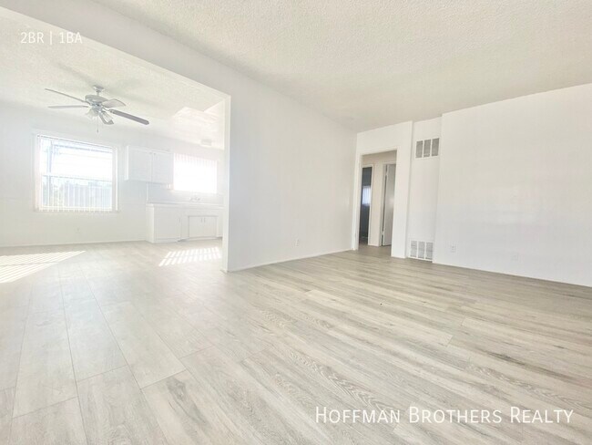 Foto del edificio - 14759 Vanowen St Van Nuys, CA 91405