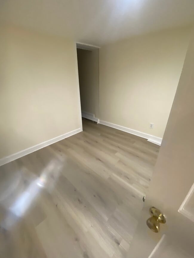 Building Photo - 112 Albright Ave