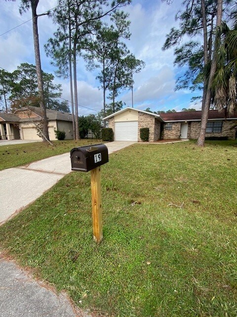Foto del edificio - 19 Woodston Ln