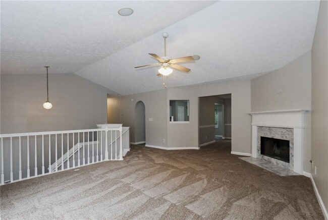 Foto del edificio - 742 Bridgewood Ct
