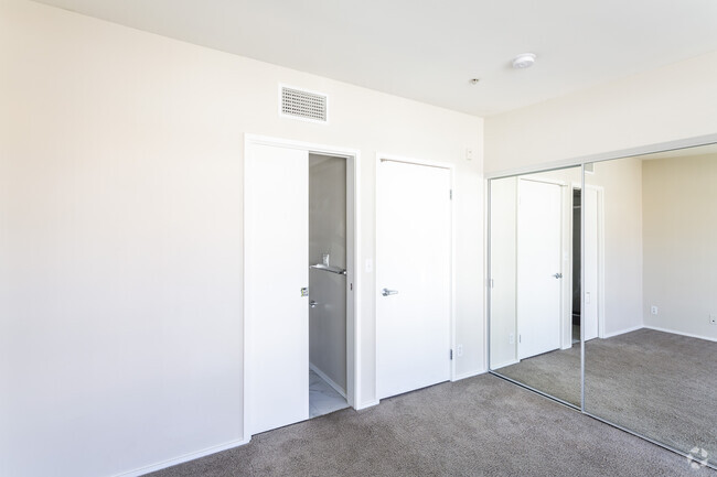 2 BR, 2 BA - Alta - Loft2015 Apartments