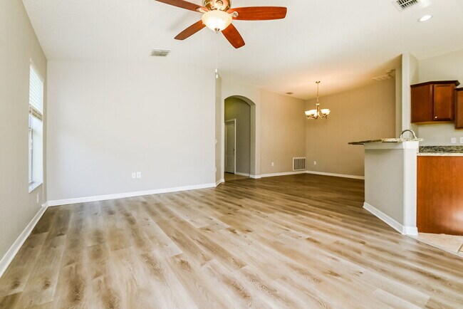 Foto del edificio - 1717 Palm Warbler Ln