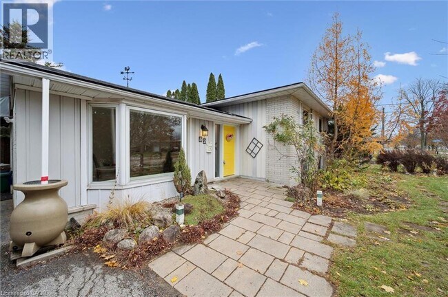 Photo du bâtiment - 52 Avon Rd