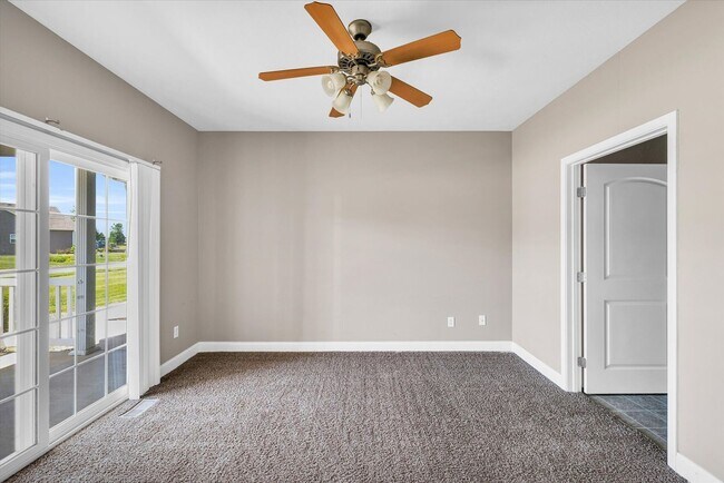 Building Photo - 2 BED / 2 BATH CONDO IN STONE CREEK IN URBANA