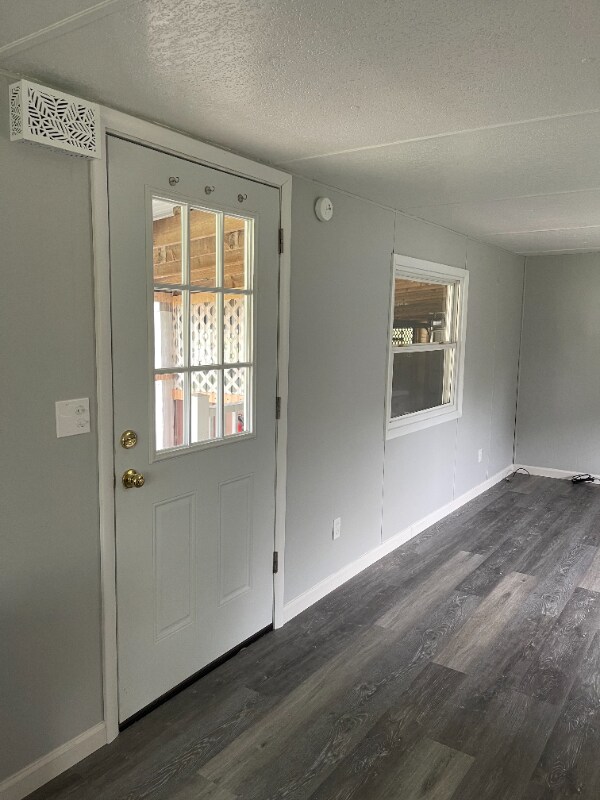 Building Photo - 100 Keister Ln