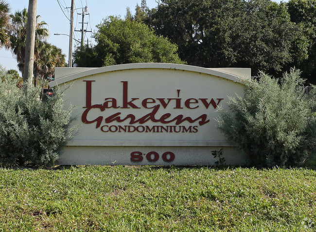 Foto del edificio - Lakeview Gardens Condominiums