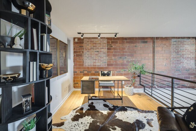 Foto del edificio - One bedroom loft in Midtown OKC!