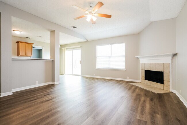 Foto del edificio - 6901 Baybridge Dr