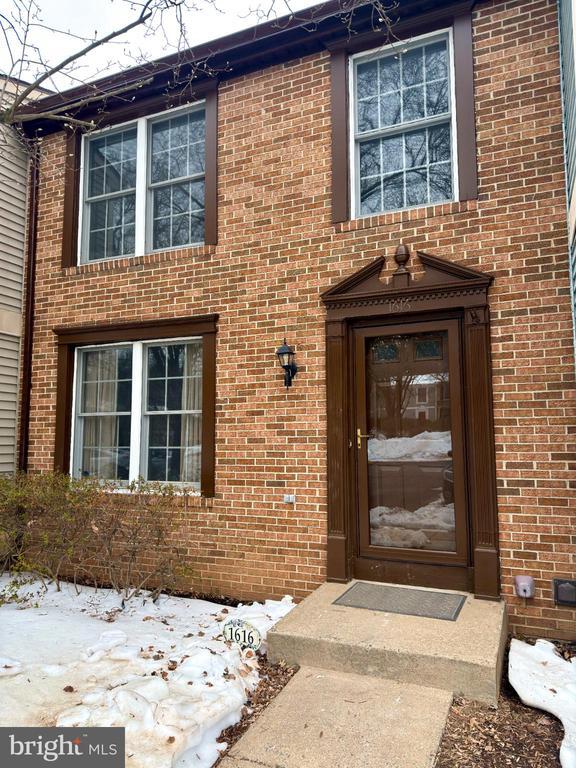 Foto del edificio - 1616 Barnstead Dr