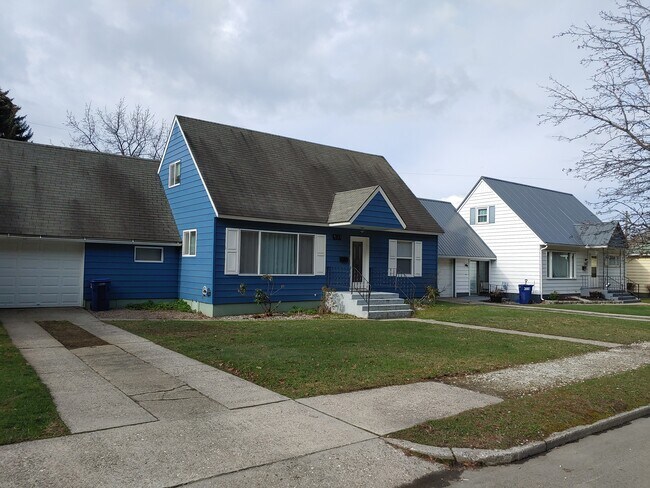 Building Photo - 521 W Mission Ave