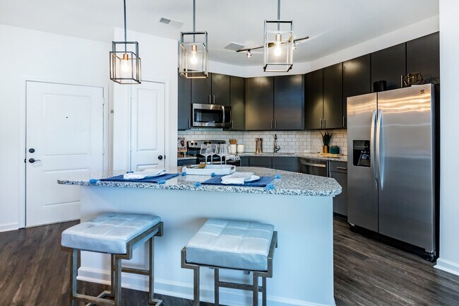 Foto del edificio - The Residence at Old Hickory Lake