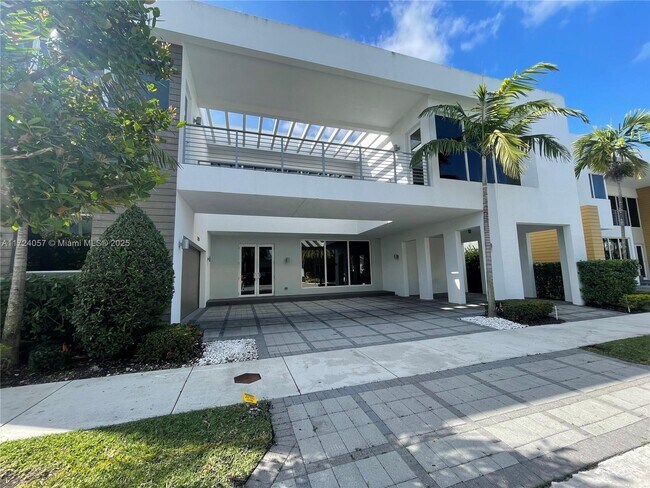 Foto del edificio - 10250 NW 74th Ter