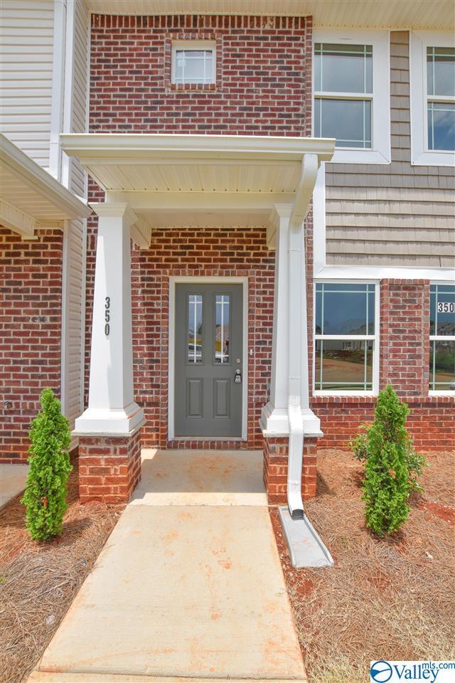 Foto del edificio - 350 Falling Water Ln