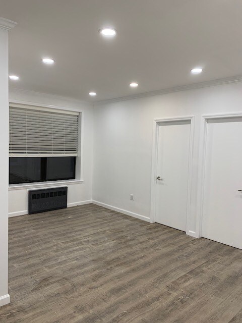 Building Photo - 2035 76th St