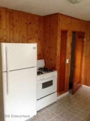 Building Photo - 444 43rd St