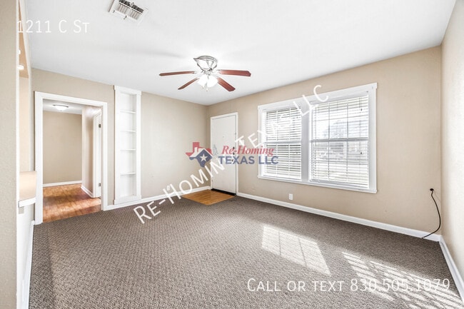 Building Photo - 1211 C St
