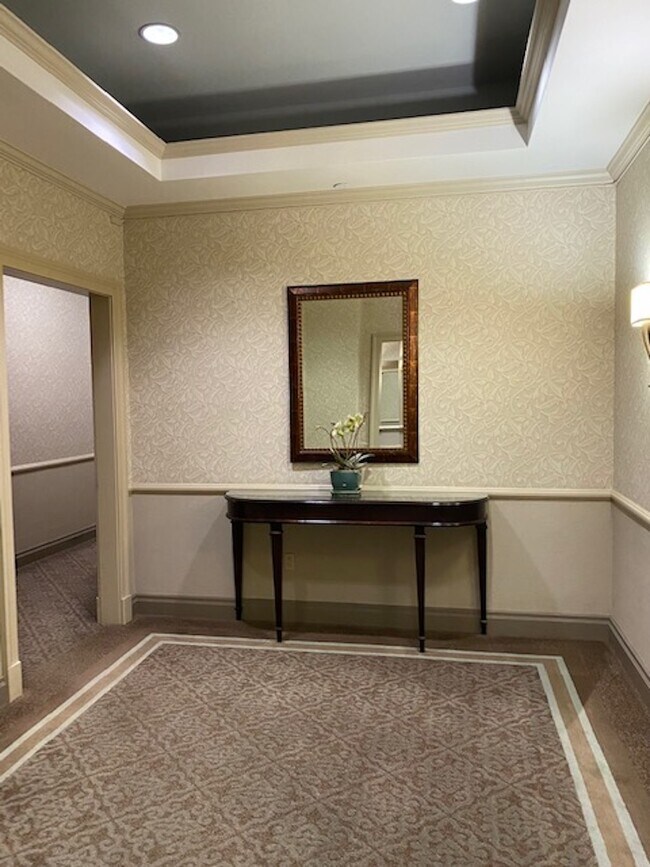 Foto del edificio - 1 Scarsdale Rd