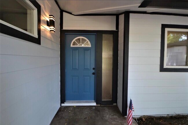 Building Photo - 4829 Waycross Dr