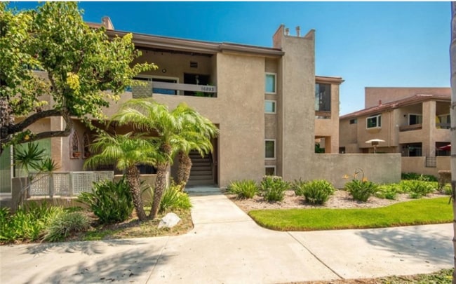 Photo - 16891 Bluewater Ln Apartment