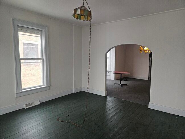 Foto del edificio - 209 Broadway St