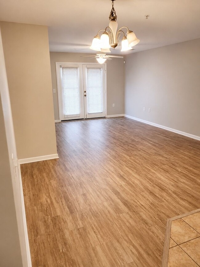 Building Photo - 923 Windcastle Ln