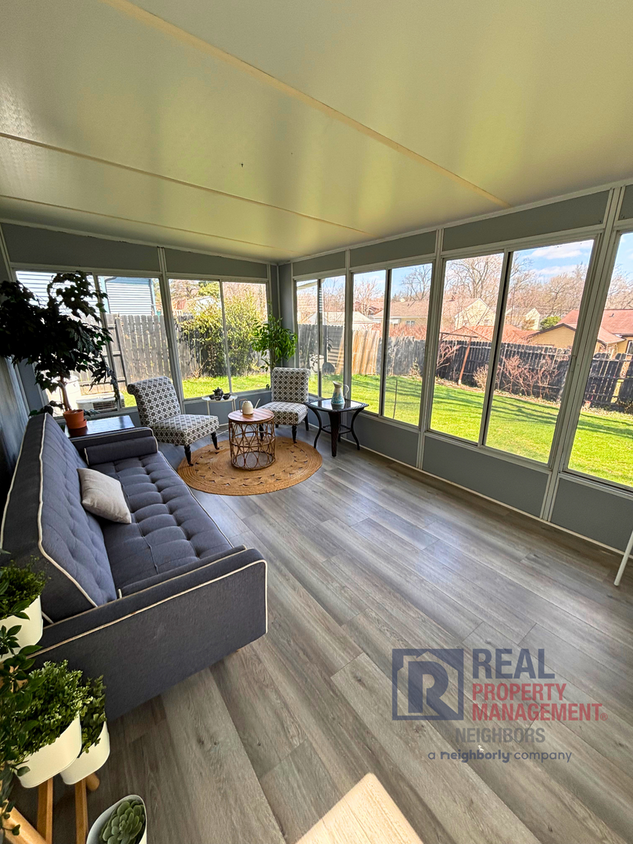Primary Photo - Furnished 3 Bedroom, 2 bath home
