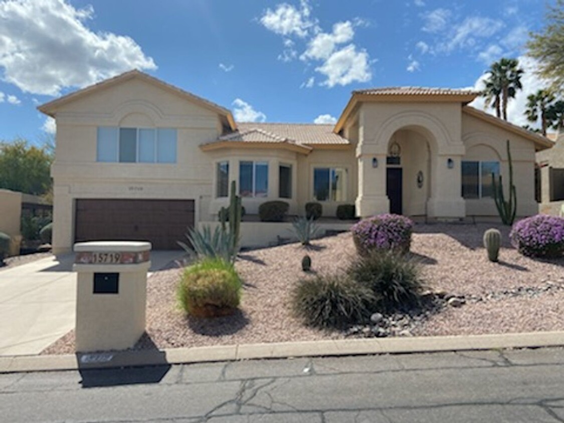 Primary Photo - AMAZING 3 BED 2 BATH FOUNTAIN HILLS HOME W...