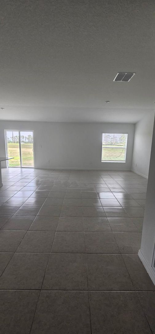 Building Photo - Bartow Rental!!