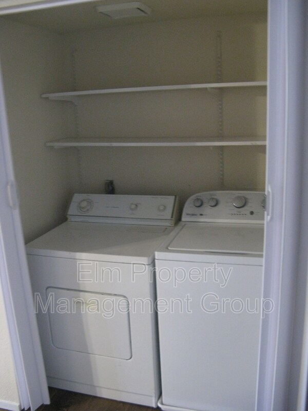 Foto del edificio - 7937 Diamond Rock Way