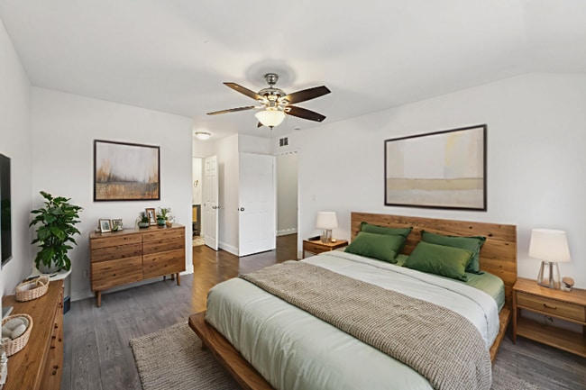 Photo - 1040 N Capitol Ave Apartment