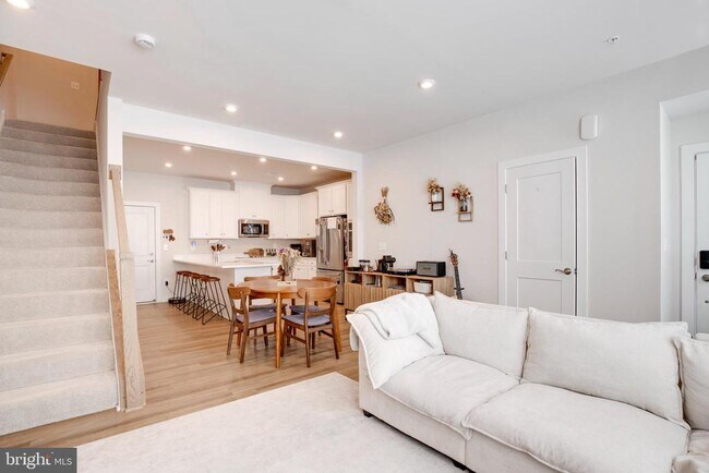 Foto del edificio - 4614 Olivine Dr