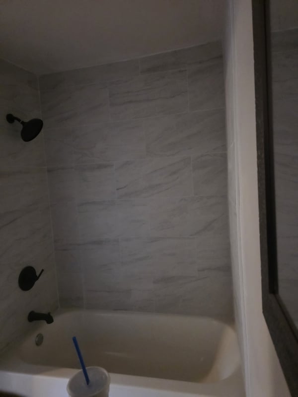 Building Photo - 1526 Northview Dr