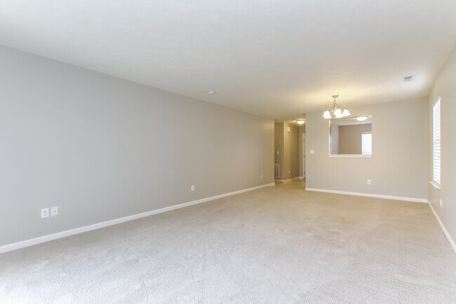 Foto del edificio - 4645 Deacon Ln