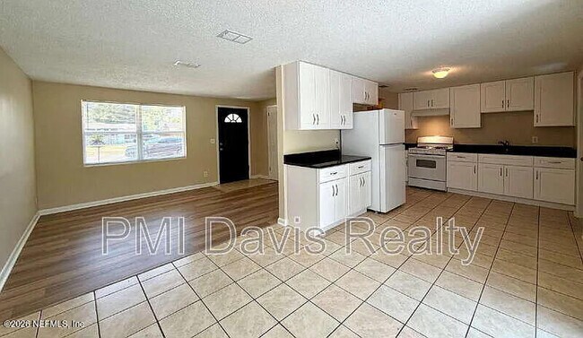 Building Photo - 10726 Merida Dr